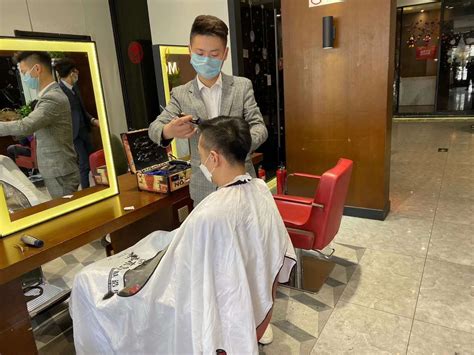 北京已有351家理发店开业，目前不提供烫染服务|疫情|顾客|新冠肺炎_新浪新闻