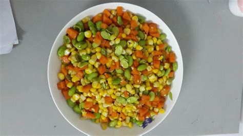 玉米粒炒胡萝卜的做法【步骤图】_菜谱_下厨房