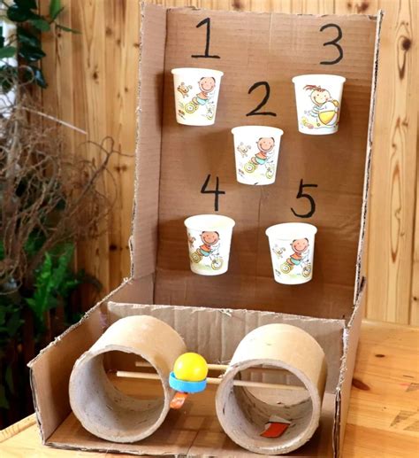 用纸箱做玩具最简单的,纸箱制作益智玩具,鞋盒做的益智玩具_大山谷图库