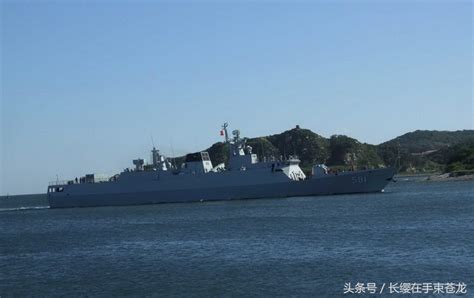 组图：国产056型护卫舰开始进行海试 – 铁血网