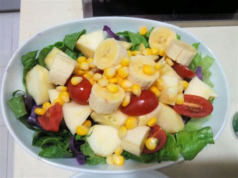 【真正低脂蔬菜沙拉的做法步骤图，怎么做好吃】豆青虫子_下厨房