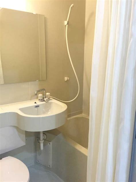 日本整体浴室好用吗 整体只需4小时还不漏水或是未来趋势 - 装修保障网