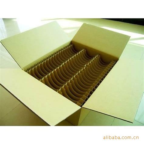 现货黄色瓦楞盒 批发牛皮纸三层瓦楞纸盒易碎品包装外盒-阿里巴巴