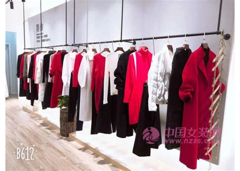 贵州毕节：家庭“微”工厂托起民族服装创业梦-人民图片网