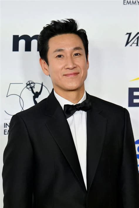 韩国顶级演员李善均车内死亡，终年48岁！此前因涉毒多次接受调查…… | 每经网