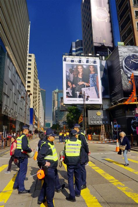 香港警队举行“警察招募日”，逾2000人申请_港台来信_澎湃新闻-The Paper