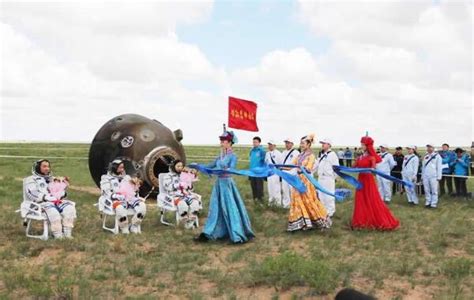 蒙古族的风俗习惯是什么：住蒙古包，献哈达（热情好客）_小狼观天下