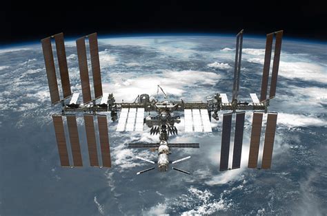 NASA发布国际空间站内景照片