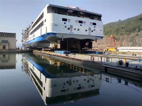 世界最大客箱船“海蓝鲸”轮正式投入中韩航线 - 在航船动态 - 国际船舶网