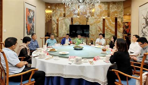 10月13日，我会成功举办电商大咖饭局第25期：食品专场-广东省电子商务协会