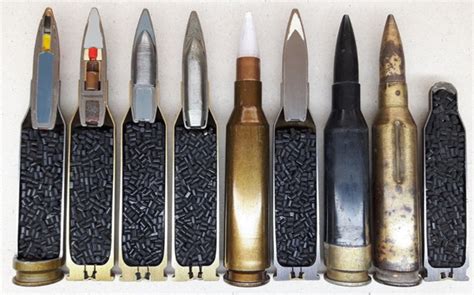 美国首次提供“神剑”炮弹，内藏有64枚子弹药，命中精度2米__财经头条