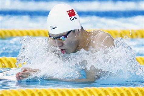 男子100米蛙泳半决赛：闫子贝位列第4晋级决赛_东方体育