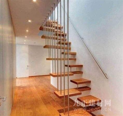室内装修：实木地板--楼梯踏板的安装步骤