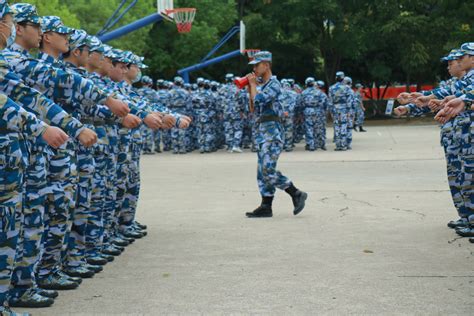 军士学院学生党员在承训中展现先锋模范带头作用-武汉船舶职业技术学院