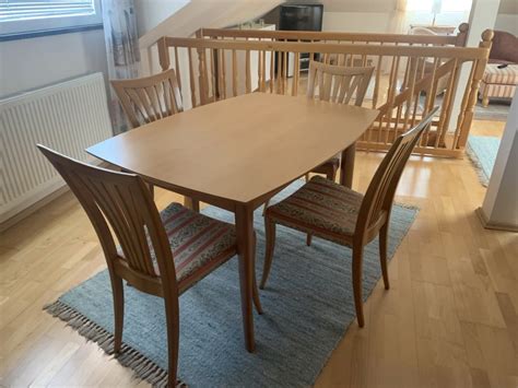 Jedilna miza + 4 stoli