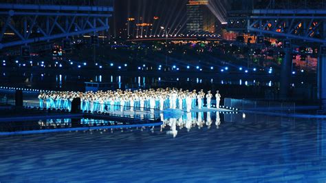 中国体育代表团入场 运动员击鼓彰显亚运联欢_体育_腾讯网