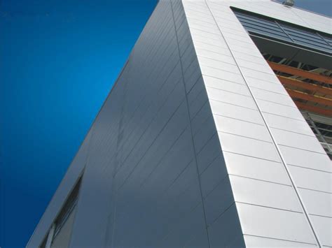 钢结构建筑外墙--冷库板_聚氨酯墙面板_聚氨酯夹芯板_湖南三合美新材料科技有限公司