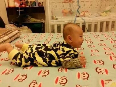 4个月宝宝俯卧位不能竖头 附0～3岁大运动规律