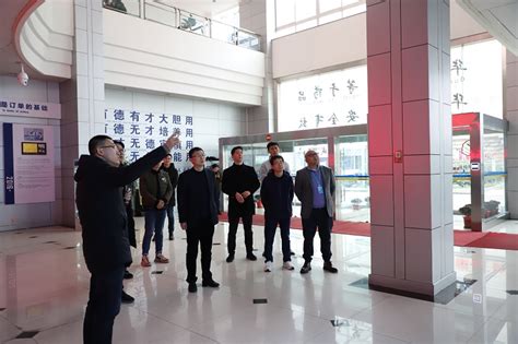 中国电信无锡分公司携手华为2.1GHz 8T8R 使能5G“精品”体验进入千家万户_通信世界网
