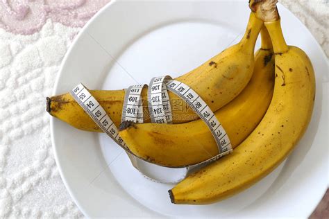 【图】晚上吃香蕉减肥法 明星教你用香蕉减肥一天瘦一斤_伊秀美体网|yxlady.com