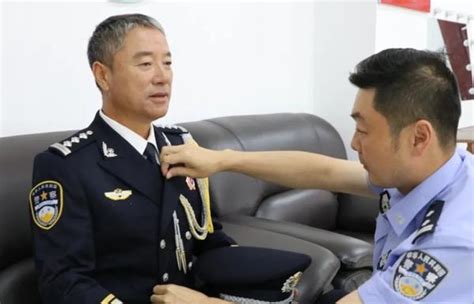 “警察节”将临，来看台州这位从警40年的警察和他这身警服-台州频道