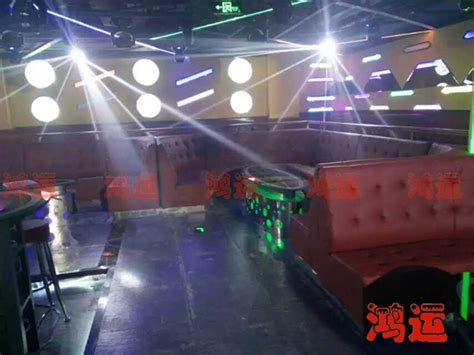 《给力自由》酒吧卡座沙发定制成功案例_卡座沙发_餐厅卡座-深圳鸿运家具