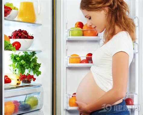 孕晚期饮食有禁忌，几类食物尽量不吃，保证胎儿顺利出生