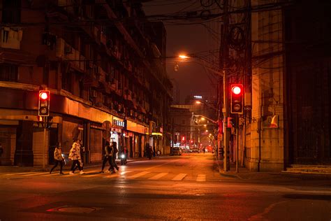 街道夜景图片