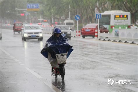 山东威海降暴雨 影响市民出行-天气图集-中国天气网