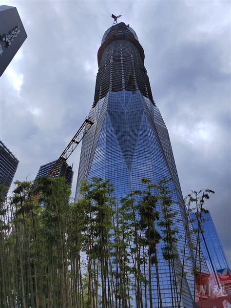 青岛在建最高楼开始穿“外套”，绿城青岛深蓝中心项目主体结构施工全部完成 - 青岛新闻网