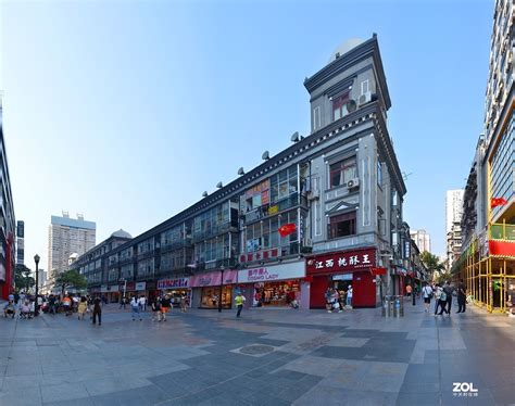 江汉路步行街一角高清图片下载-正版图片500935197-摄图网