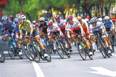 【环湖赛】第二十一届环青海湖国际公路自行车赛在西宁开幕--共和新闻网