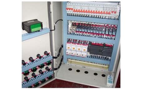 PLC控制柜结构-中心控制系统，电气控制柜，PLC自控柜，变频控制柜，软启控制柜，就地控制箱，配电柜--济南恒创电气科技有限公司