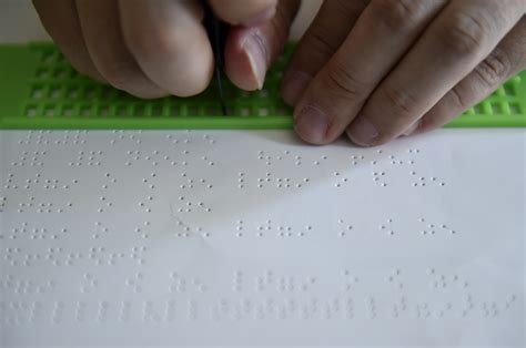 Braille Book盲文书设计_生活|高跟叩石-优秀工业设计作品-优概念