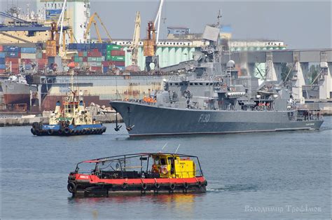 中国第二艘自产航母，会是乌里扬诺夫斯克航母的山寨？|界面新闻 · JMedia