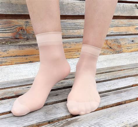 5双装短丝袜女士5D薄款水晶丝短袜厂家批发夏季地摊袜子-阿里巴巴