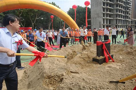 襄城县参加全省第八期“三个一批”项目建设活动 集中开工项目9个 签约2个