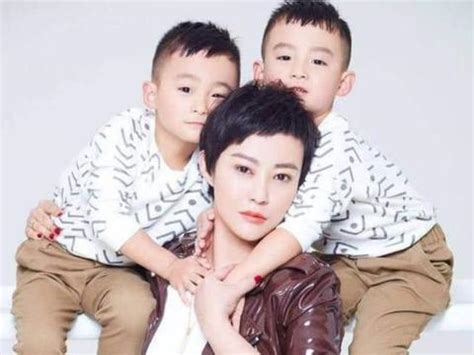 刘语熙：和丈夫闪婚闪离，2婚嫁韩国同学，34岁做妈妈也幸福