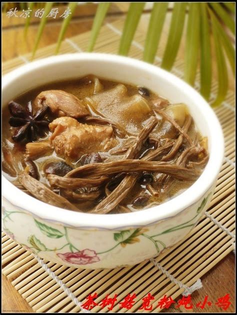 茶树菇宽粉炖鸡的做法_菜谱_下厨房