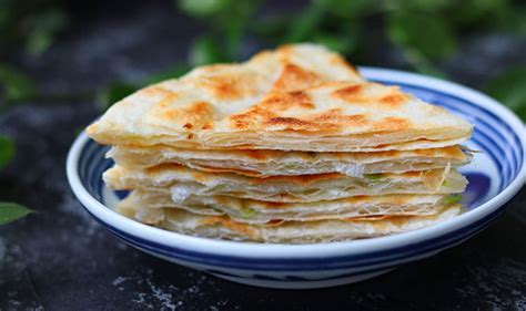 怎么做葱花饼葱花饼技术哪里有培训的学校