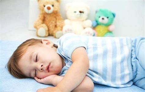 3岁宝宝睡前催眠视频