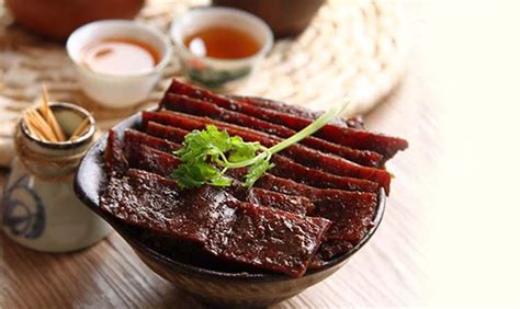 牛巴是什么材料,是什么物质构成的?