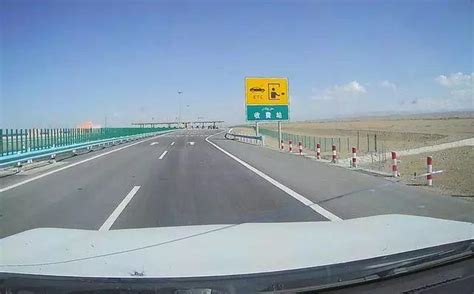 自驾新疆：被导航所迷惑，走G315纠结两天，超速遇警察温情执法