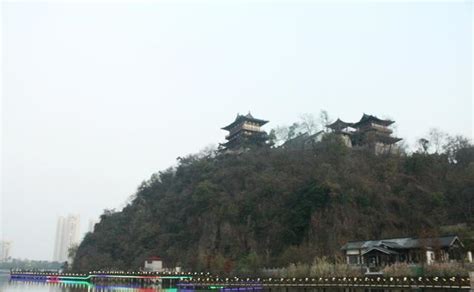 江苏这座山高仅55米，却保存着众多三国遗迹，东吴还曾在此建皇宫