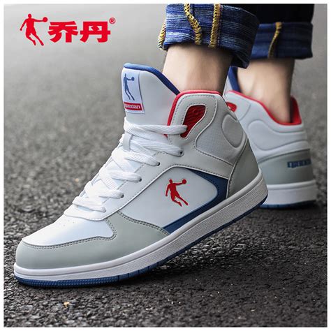高幫鞋男的可以穿嗎?