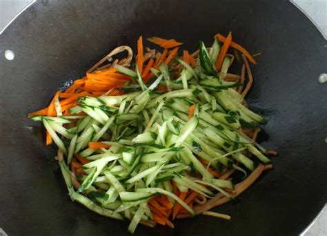 黄花菜怎么做好吃？