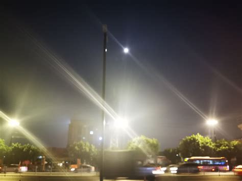 晚上路灯下感慨的说说(优秀55段)