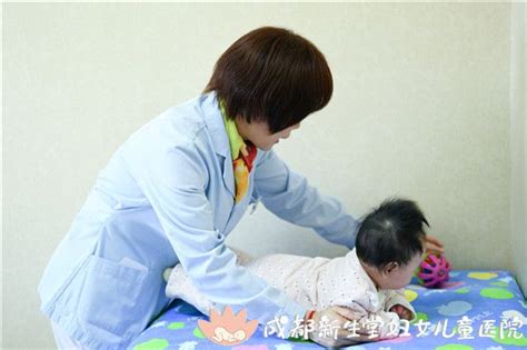 怎么帮助三个月大宝宝翻身