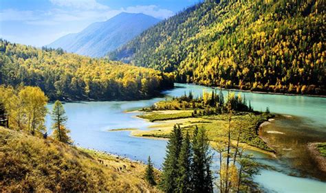 中国最美的湖泊，被誉为“人间仙境、神的花园”