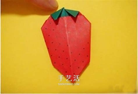 幼儿简单草莓的折法